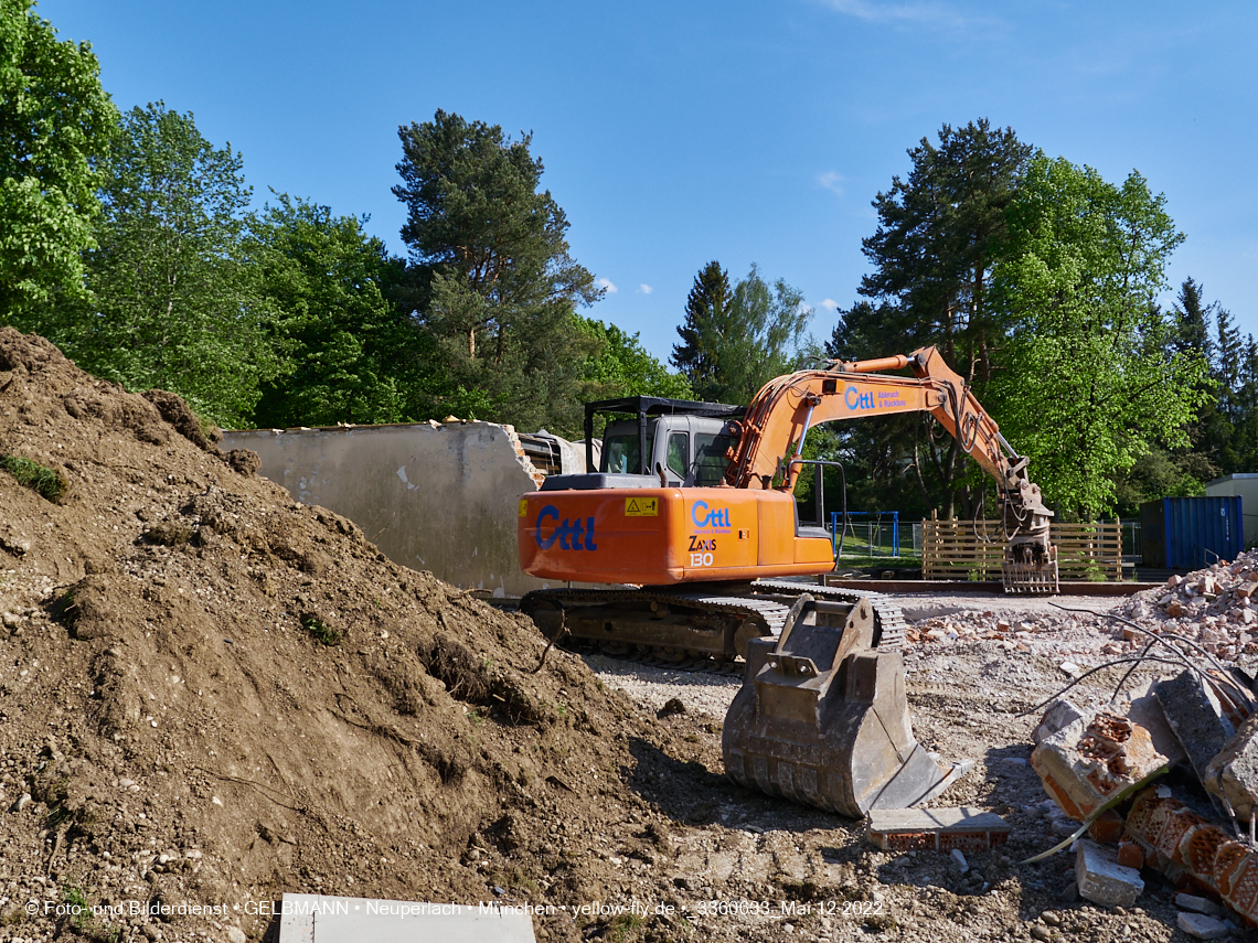 12.05.2022 - Baustelle am Haus für Kinder in Neuperlach